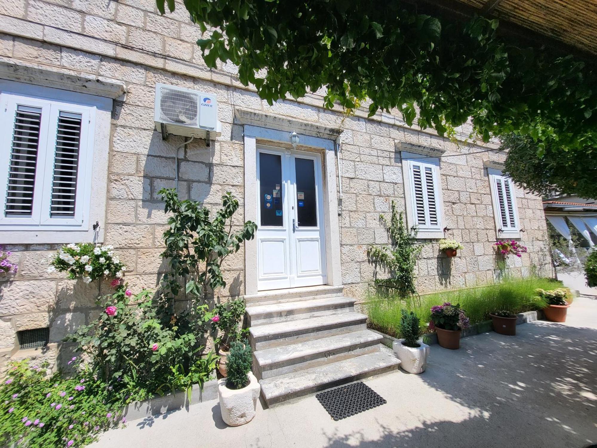 Apartments Miljas Dubrovnik Exterior photo